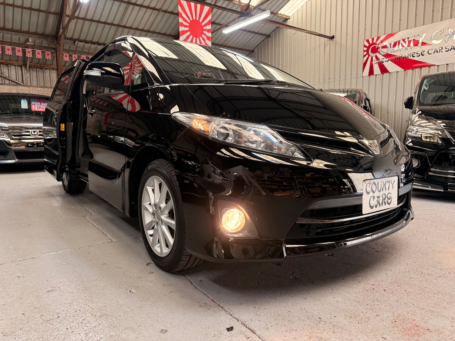 Used Toyota Estima 2010 for sale - 77622869: Photo 23