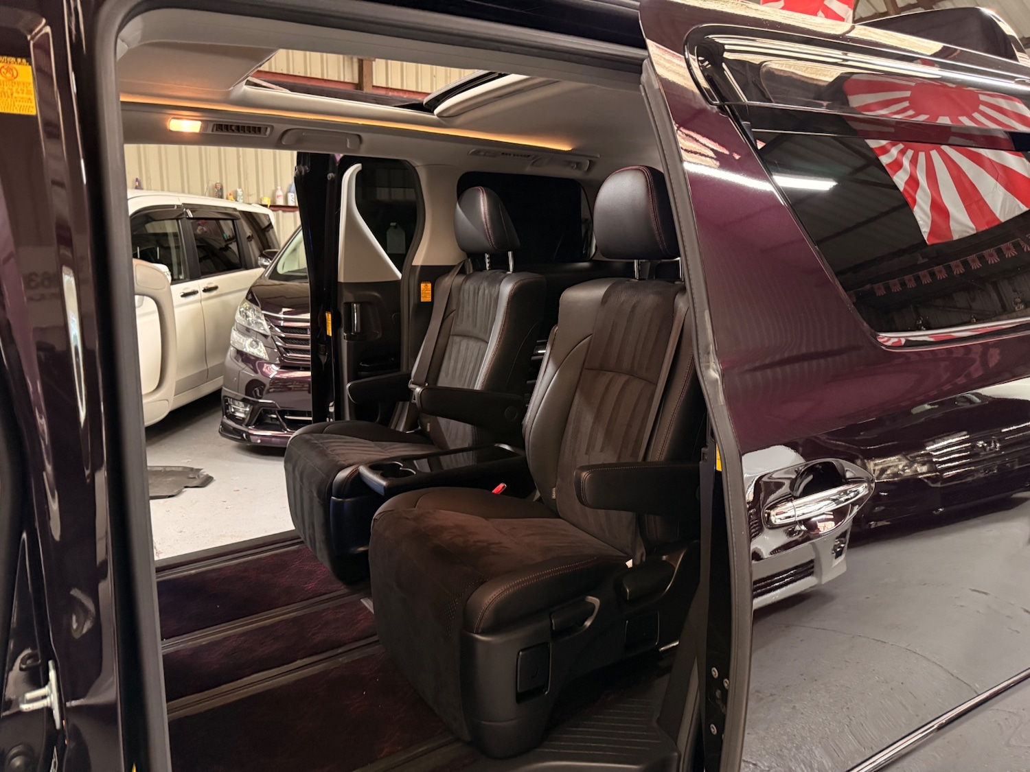 Used Toyota Vellfire 2013 for sale - 77118850: Photo 18