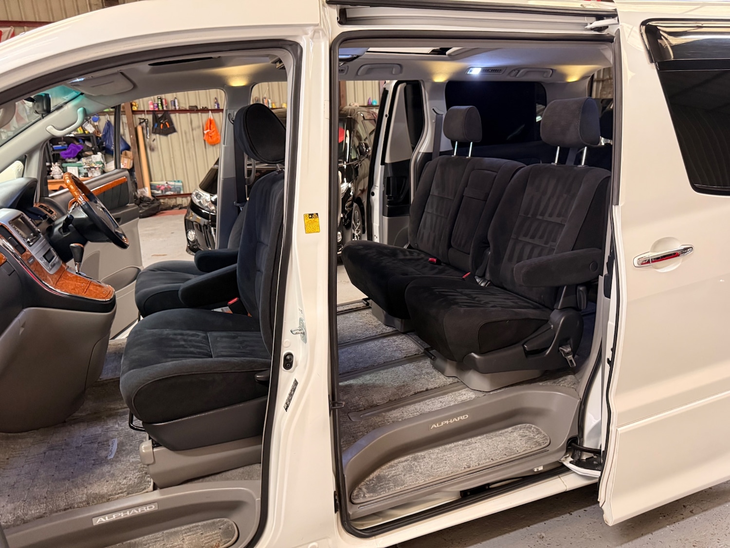 Used Toyota Alphard 2008 for sale - 78084577: Photo 13