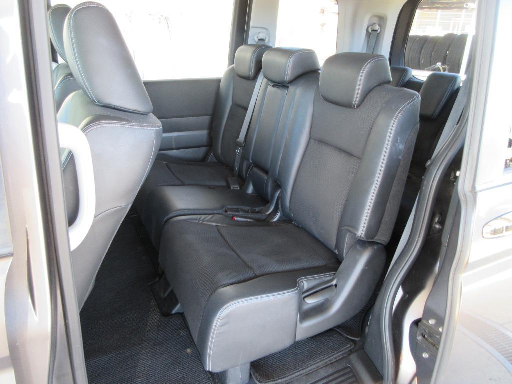 Used Honda Stepwagon 2014 for sale - 76098415: Photo 11