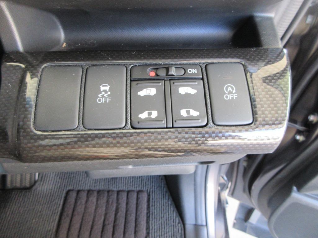 Used Honda Stepwagon 2014 for sale - 76098415: Photo 17