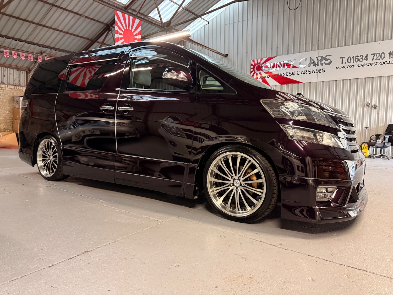 Used Toyota Vellfire 2010 for sale - 76699639: Photo 5