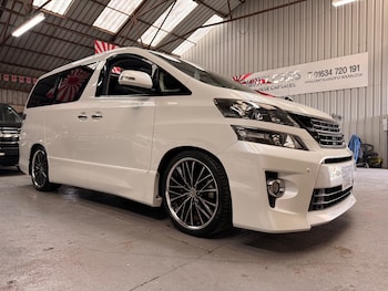 Used Toyota Vellfire 2014 for sale - 79452358: Photo