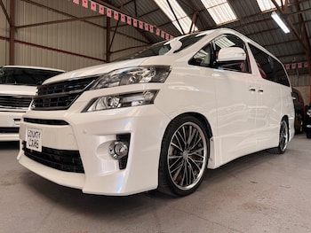 Used Toyota Vellfire 2014 for sale - 79452358: Photo