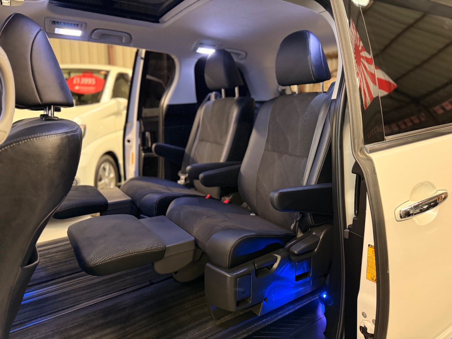 Used Toyota Estima 2014 for sale - 76974812: Photo 13