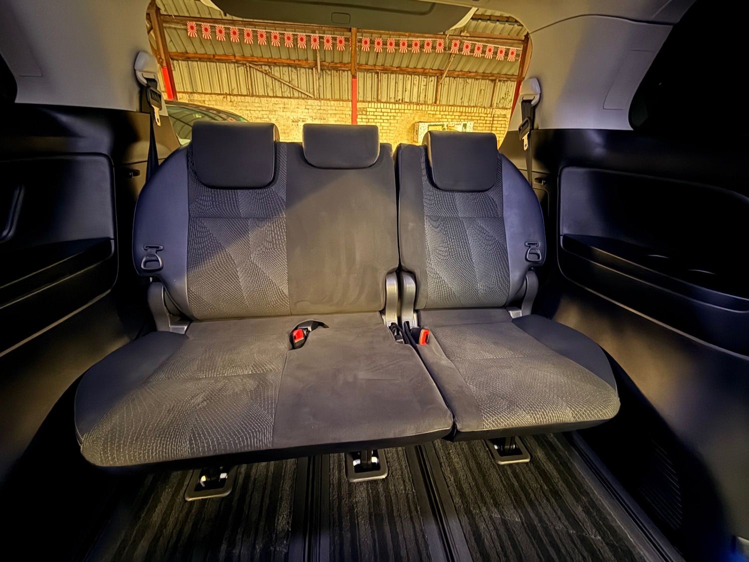 Used Toyota Estima 2014 for sale - 76974812: Photo 18