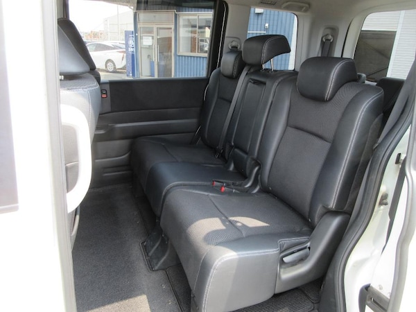 Used Honda Stepwagon 2012 for sale - 76098717: Photo 9