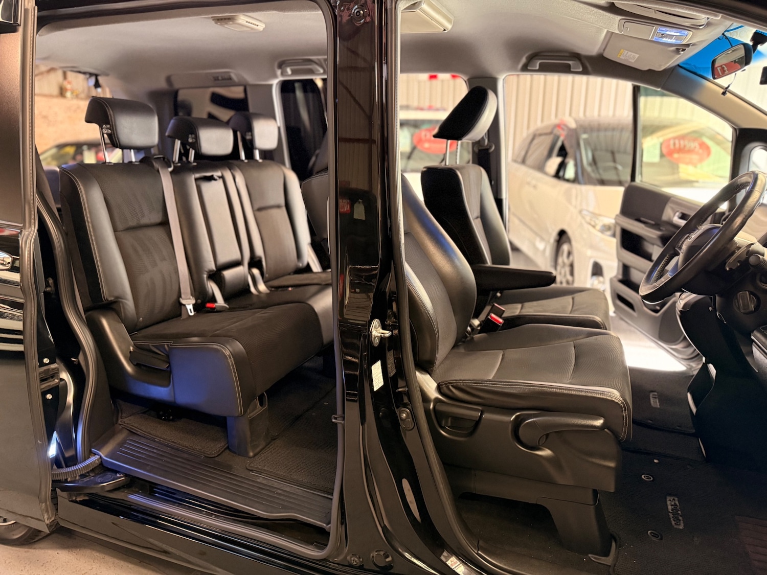 Used Honda Stepwagon 2014 for sale - 77019521: Photo 10