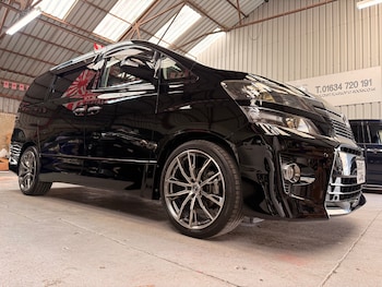 Used Toyota Vellfire 2014 for sale - 79107576: Photo