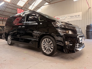 Used Toyota Vellfire 2013 for sale - 79469703: Photo