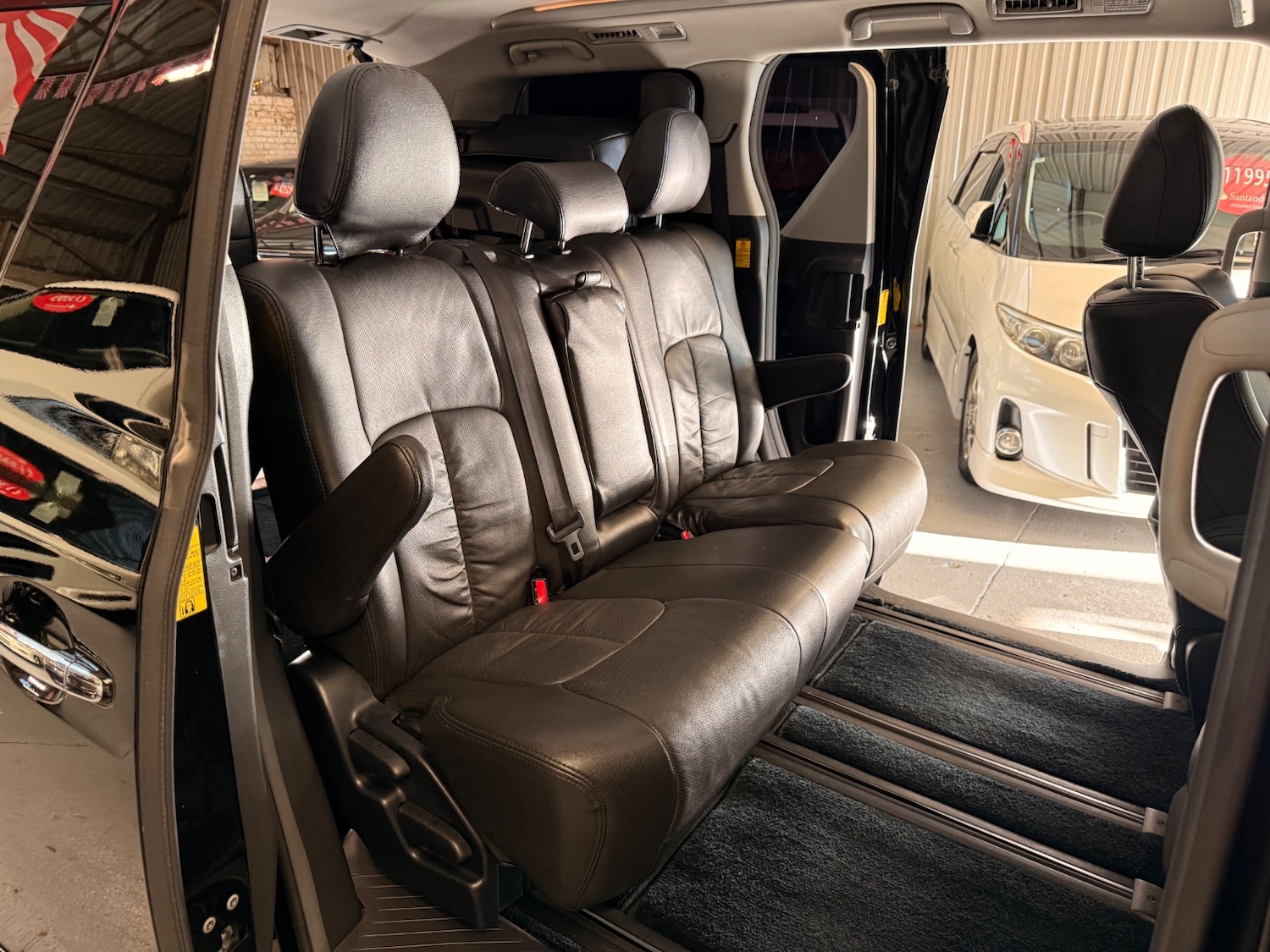 Used Toyota Alphard 2012 for sale - 77084247: Photo 14