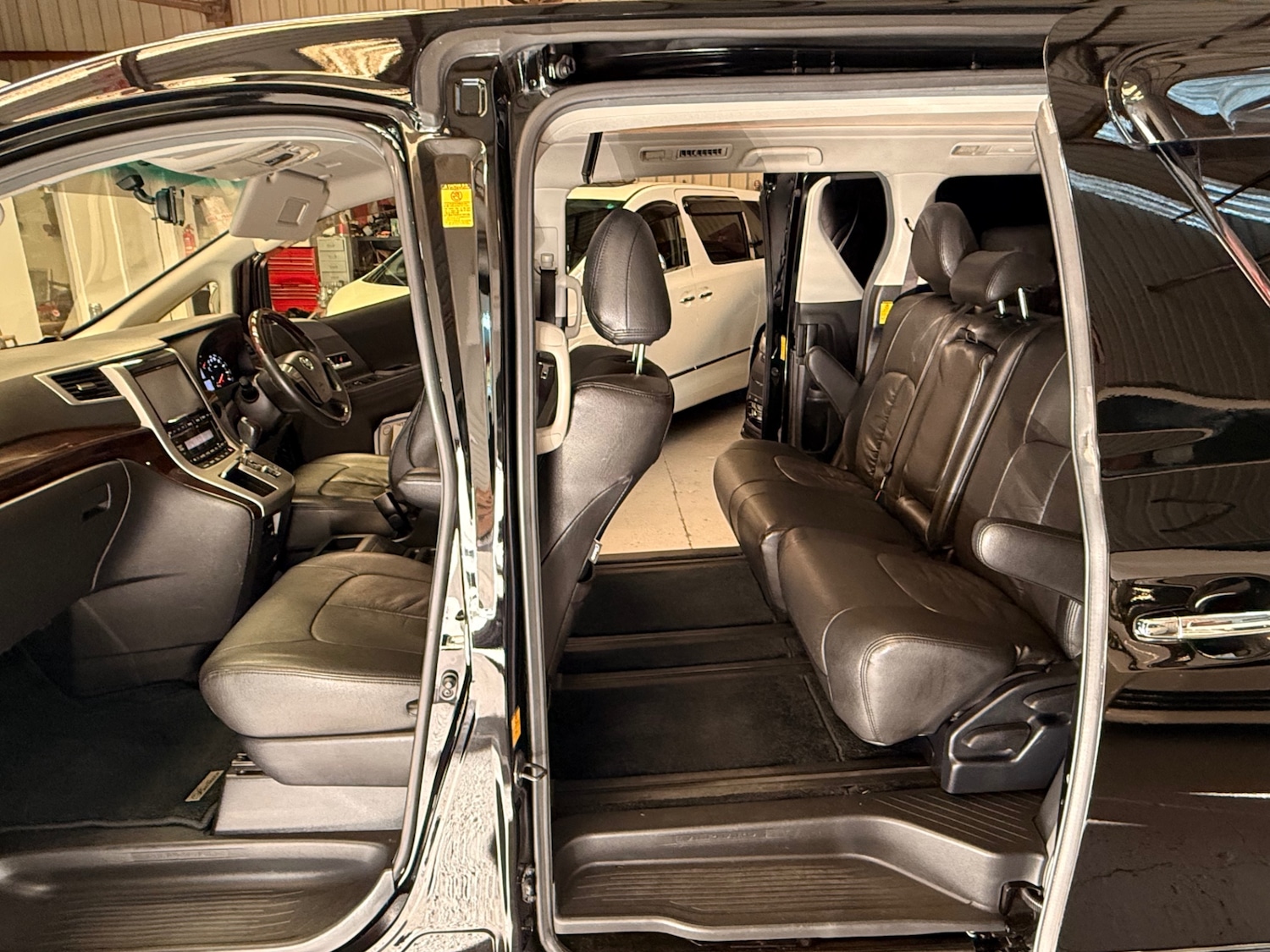 Used Toyota Alphard 2012 for sale - 77084247: Photo 16