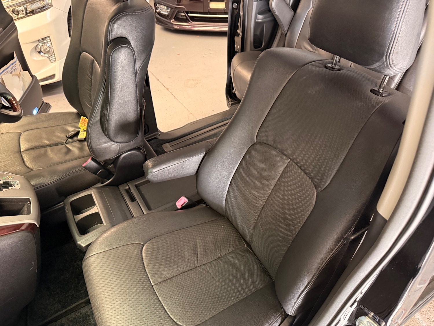 Used Toyota Alphard 2012 for sale - 77084247: Photo 17