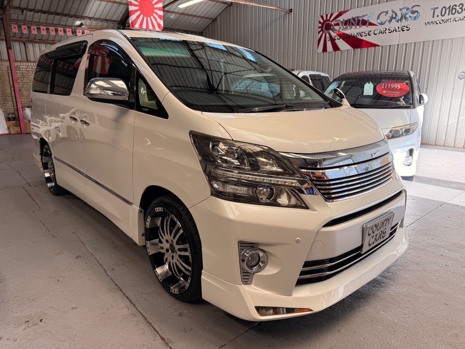 Used Toyota Vellfire 2013 for sale - 77084298: Photo 14