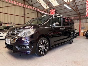 Used Honda Stepwagon 2014 for sale - 78374024: Photo