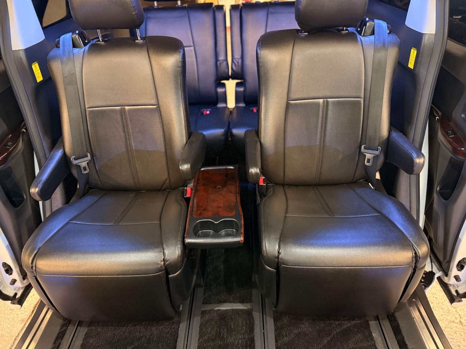 Used Toyota Vellfire 2012 for sale - 76974805: Photo 18