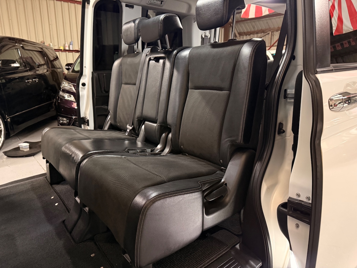 Used Honda Stepwagon 2012 for sale - 77097057: Photo 15