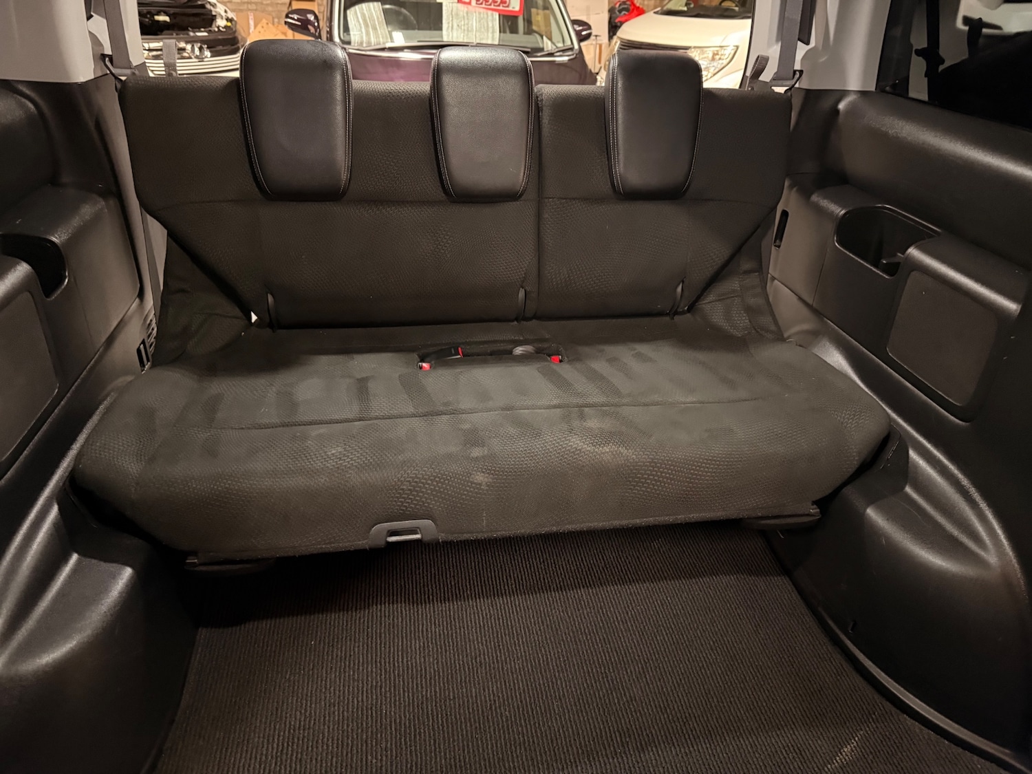 Used Honda Stepwagon 2012 for sale - 77097057: Photo 17