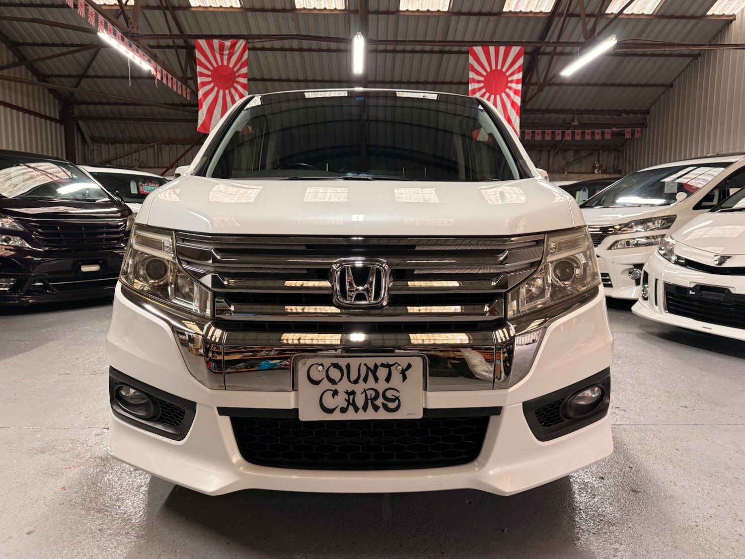 Used Honda Stepwagon 2012 for sale - 77097057: Photo 3