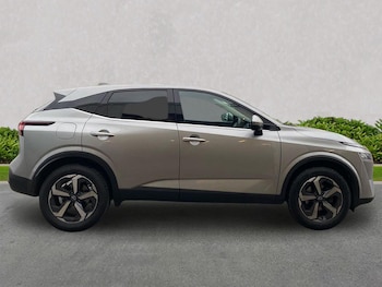 Used Nissan Qashqai 2022 for sale - 76357955: Photo