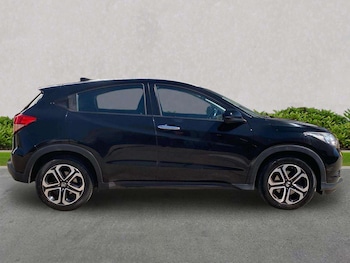 Used Honda HR-V 2018 for sale - 78615134: Photo