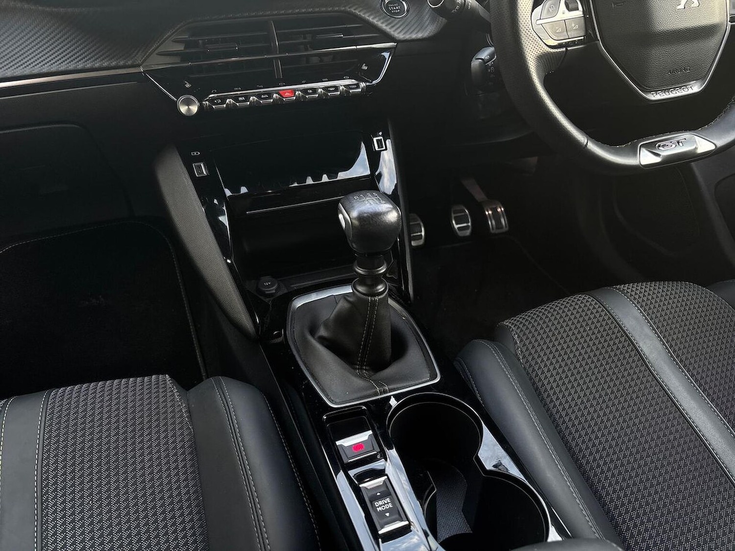 Used Peugeot 2008 2021 for sale - 76450558: Photo 13