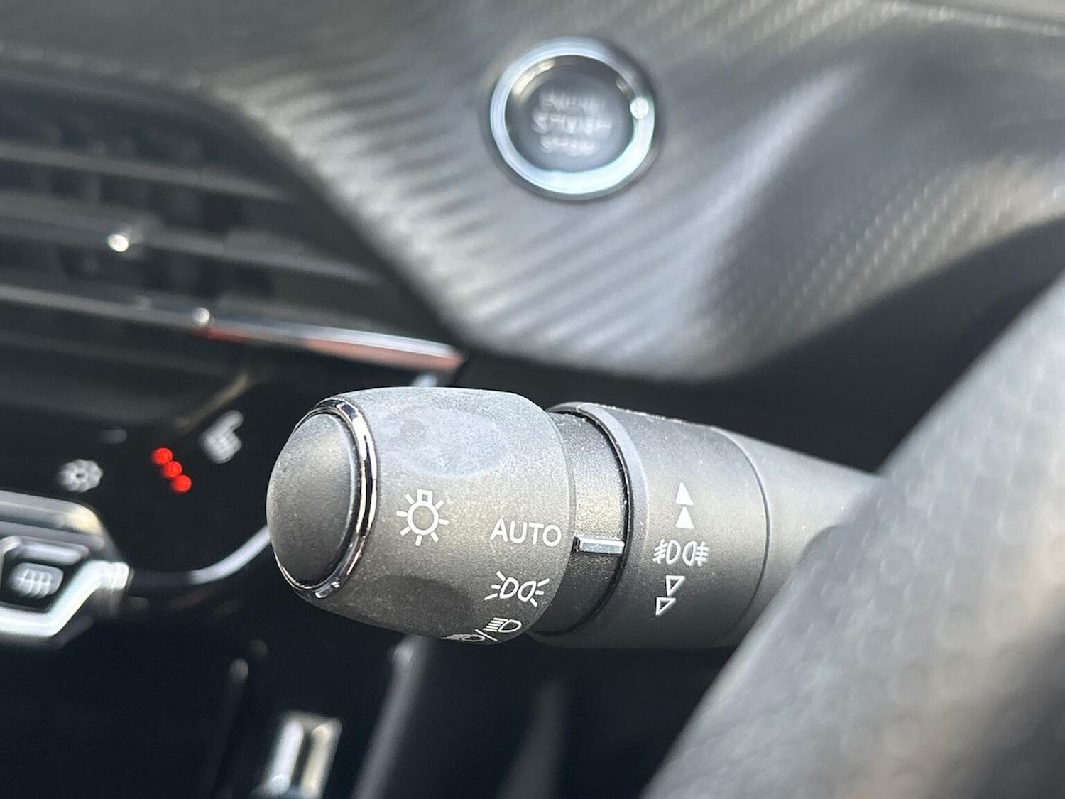 Used Peugeot 2008 2021 for sale - 76450558: Photo 29