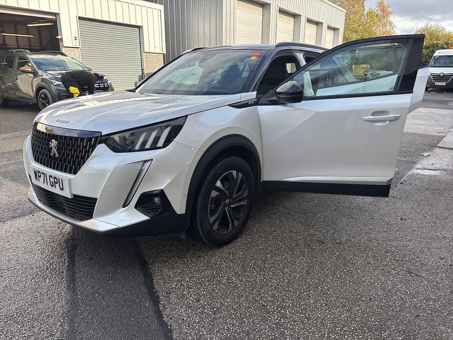 Used Peugeot 2008 2021 for sale - 76450558: Photo 40