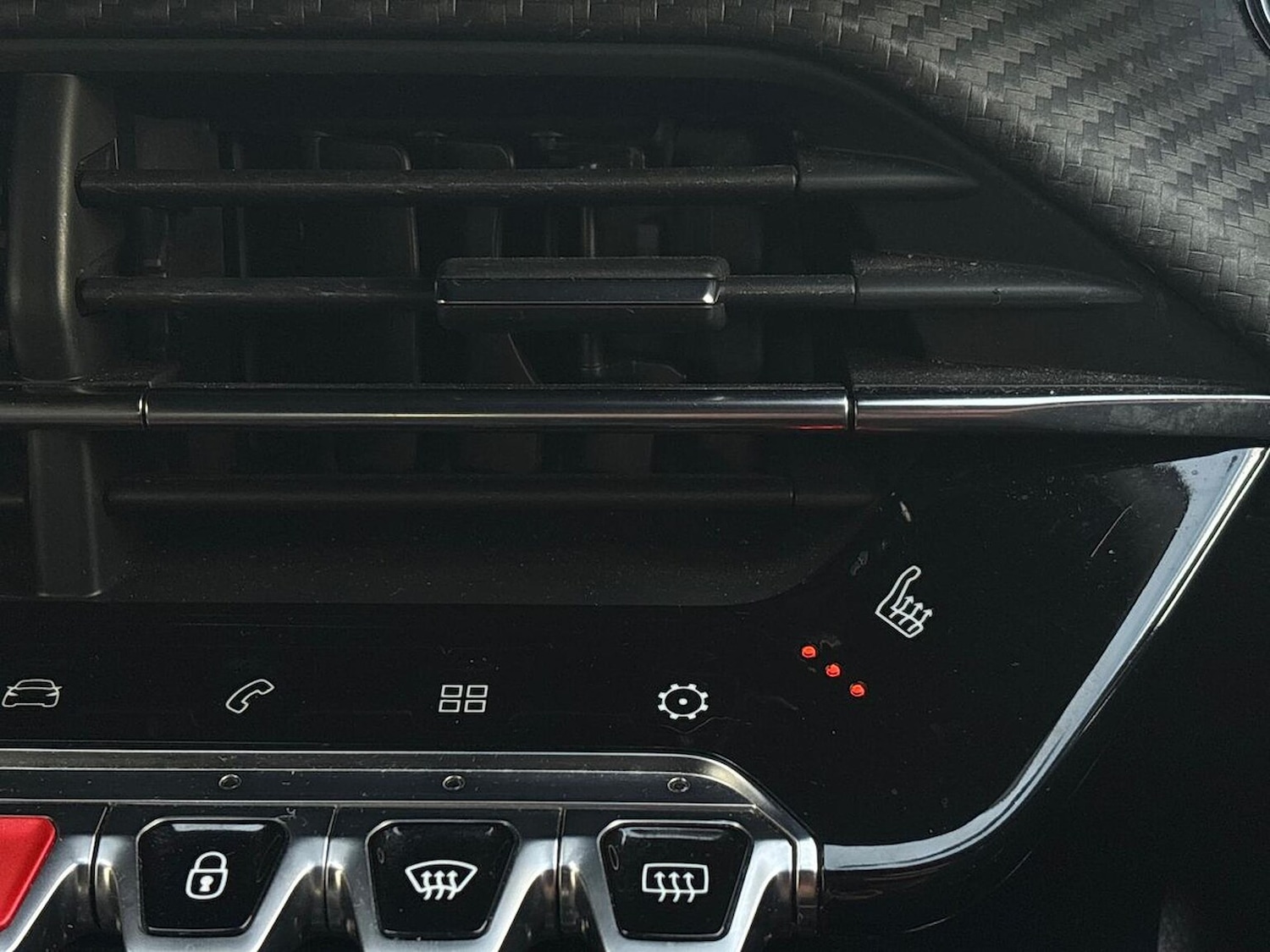 Used Peugeot 2008 2021 for sale - 76450558: Photo 43