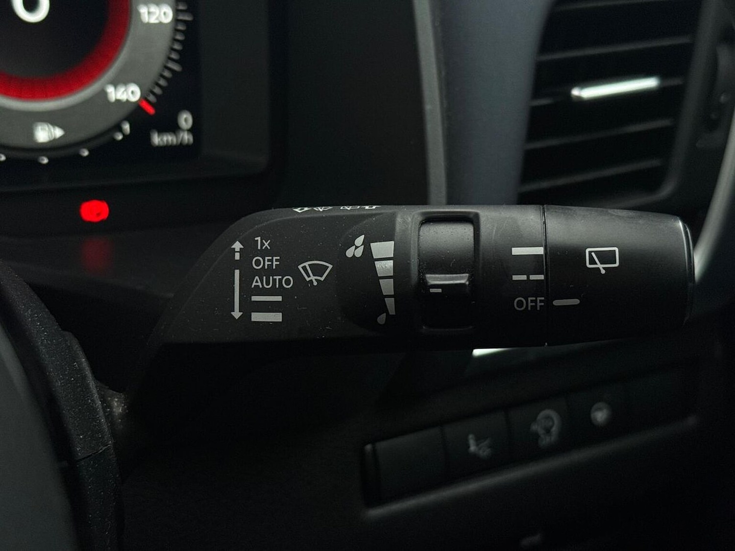 Used Nissan Qashqai 2023 for sale - 76357952: Photo 28