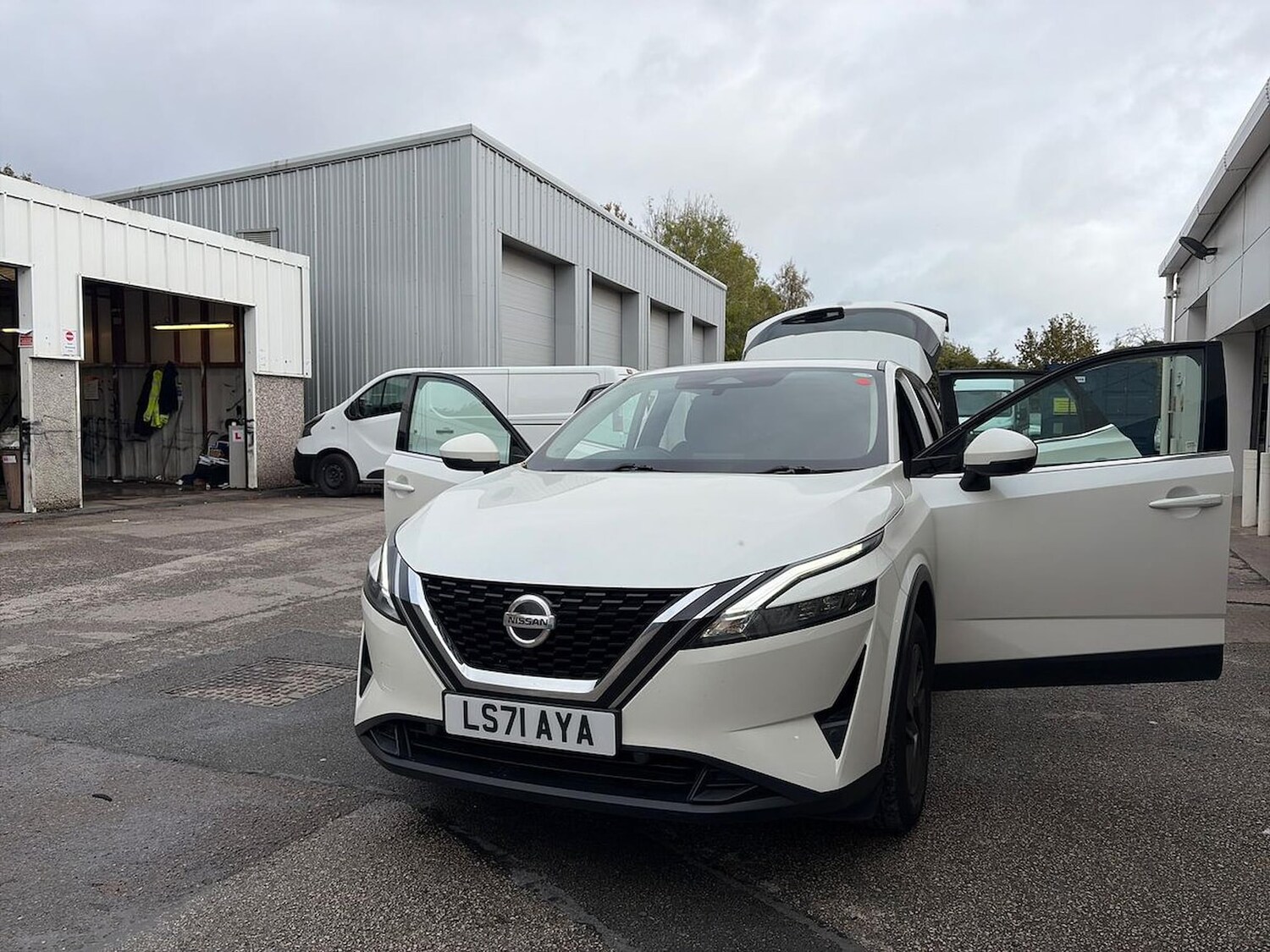 Used Nissan Qashqai 2021 for sale - 76650238: Photo 40