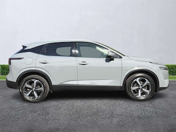 Used Nissan Qashqai 2023 for sale - 79483047: Photo