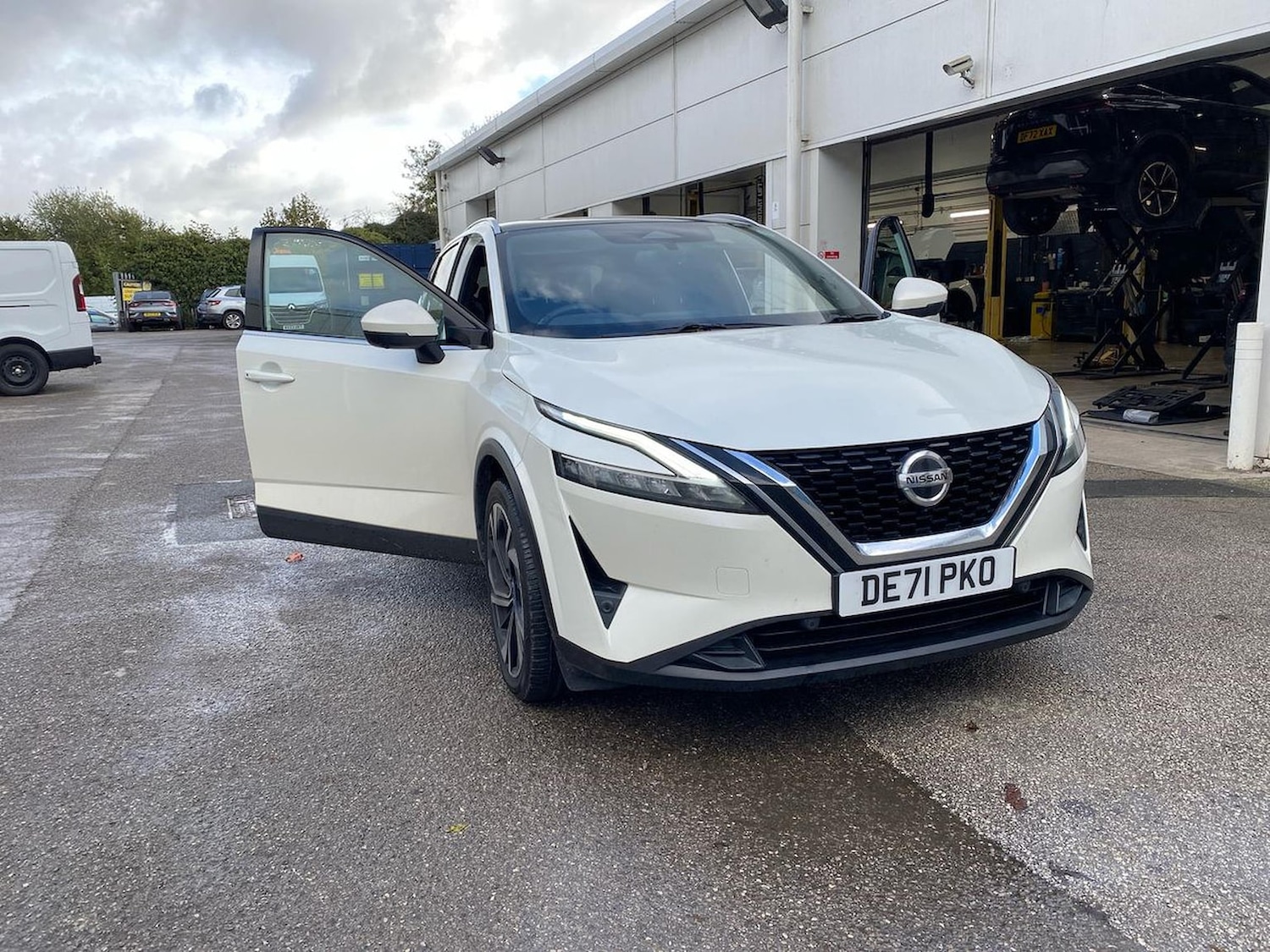 Used Nissan Qashqai 2021 for sale - 76510773: Photo 40