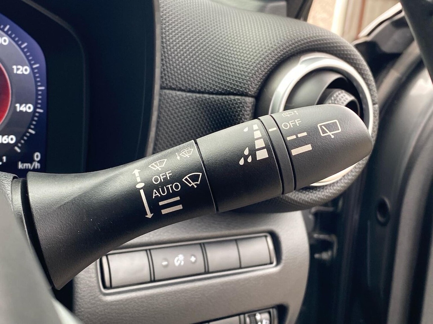 Used Nissan Juke 2025 for sale - 78194834: Photo 28