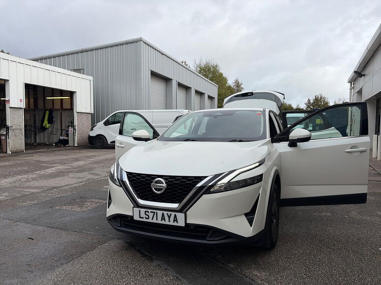 Used Nissan Qashqai 2021 for sale - 76387220: Photo 40