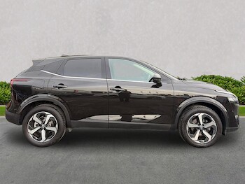 Used Nissan Qashqai 2022 for sale - 76490503: Photo