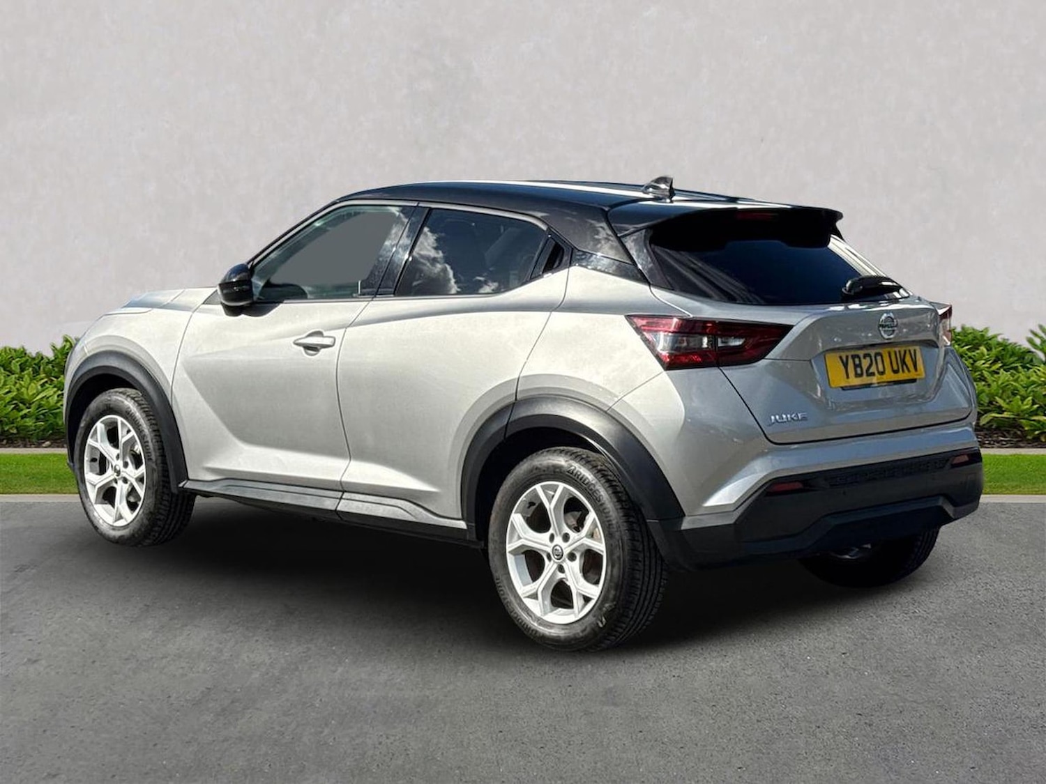 Used Nissan Juke 2020 for sale - 76206023: Photo 2