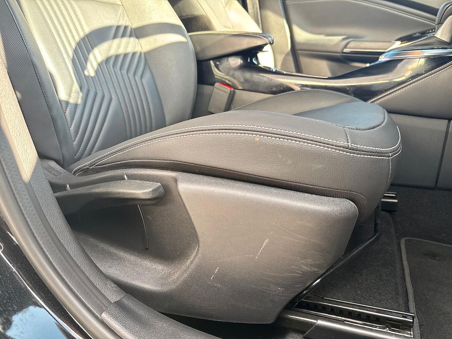 Used Nissan Juke 2024 for sale - 76030377: Photo 30