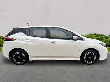 Used Nissan Leaf 2022 for sale - 76571022: Photo