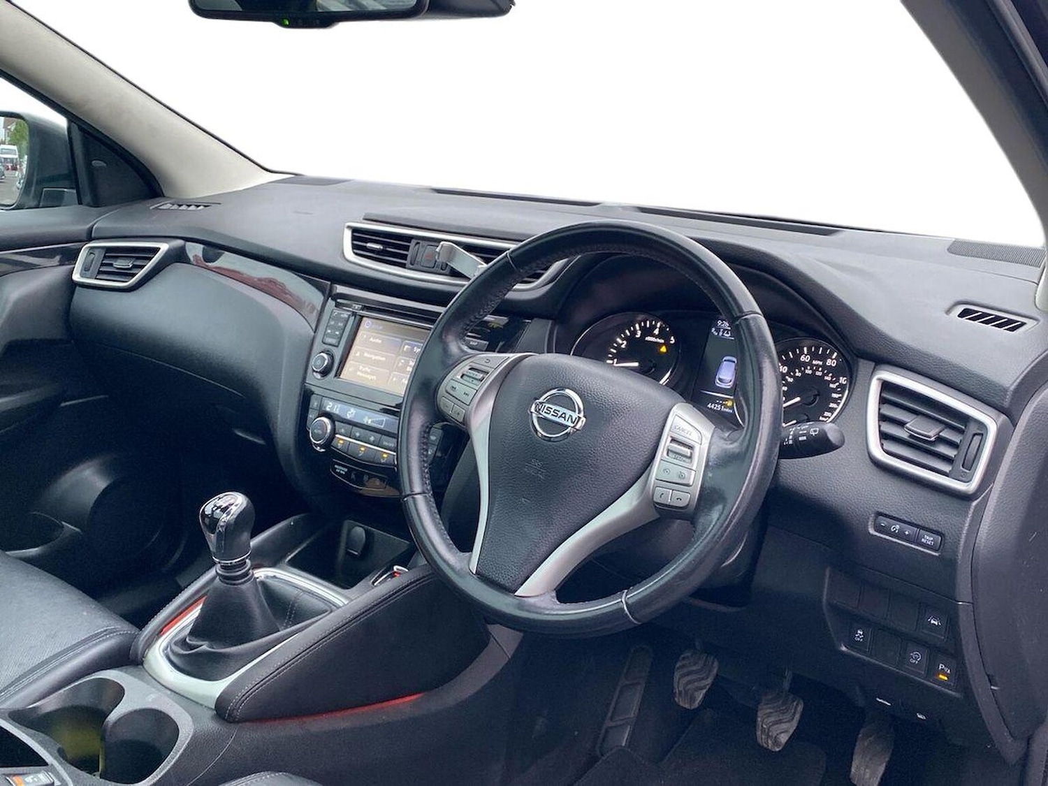 Used Nissan Qashqai 2016 for sale - 77931695: Photo 15