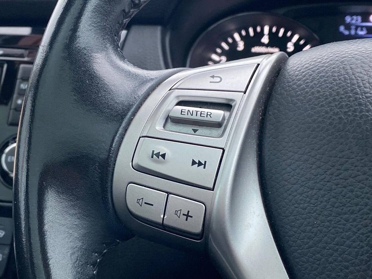 Used Nissan Qashqai 2016 for sale - 77931695: Photo 27