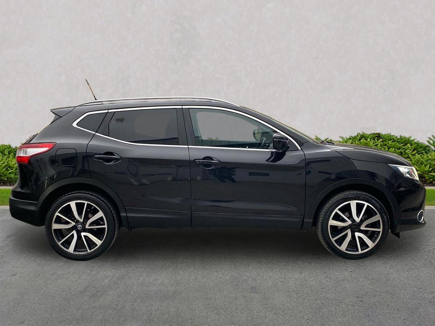 Used Nissan Qashqai 2016 for sale - 77931695: Photo 3