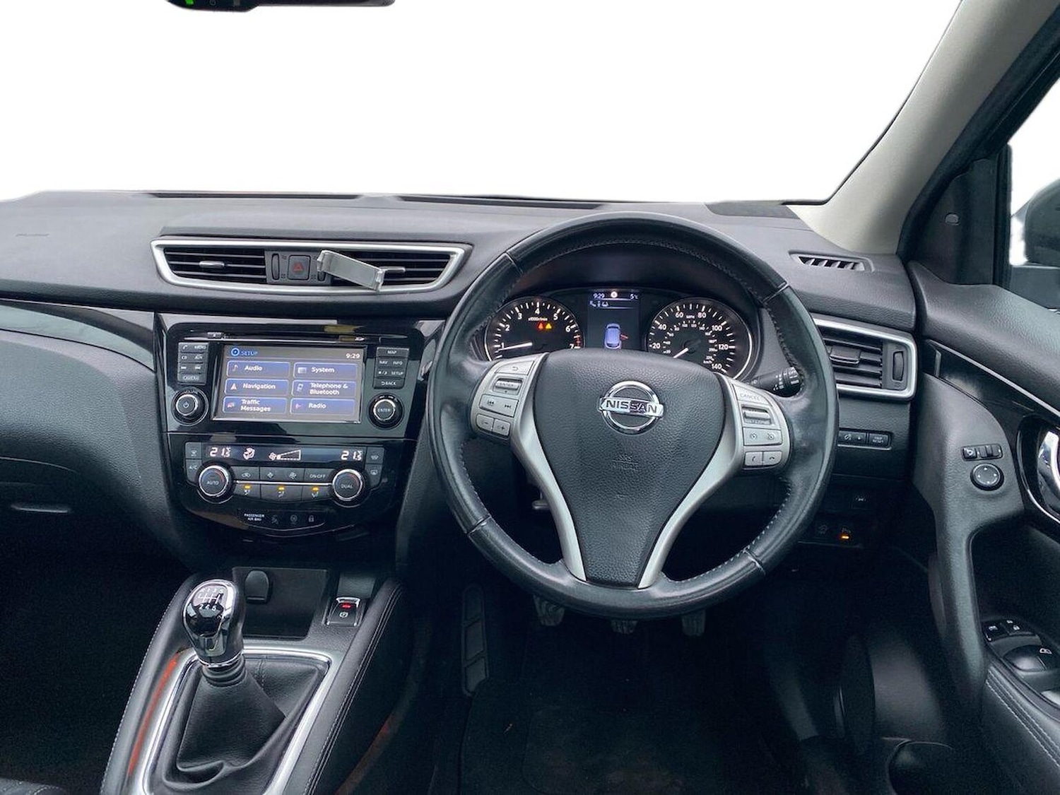 Used Nissan Qashqai 2016 for sale - 77931695: Photo 9