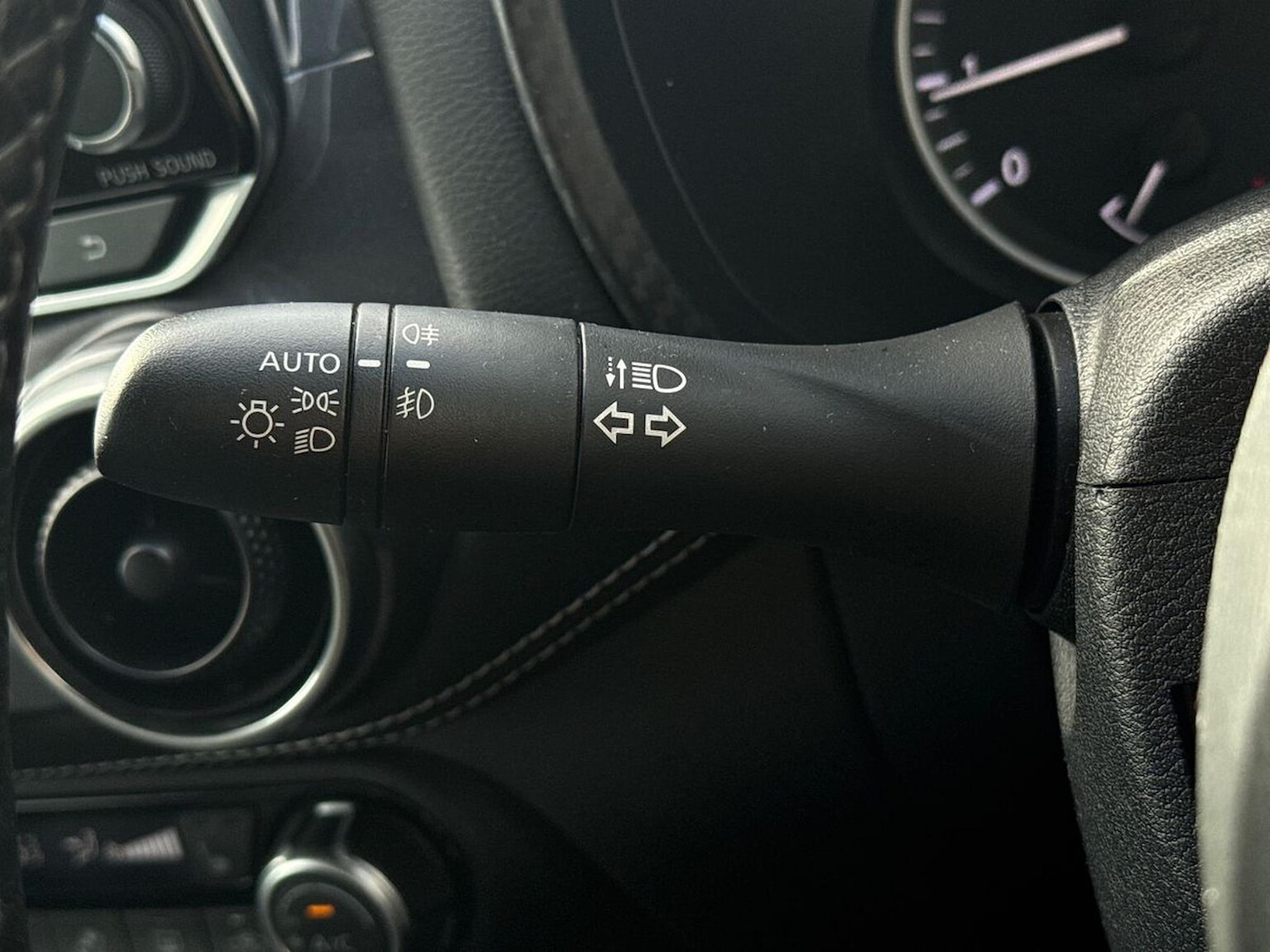 Used Nissan Juke 2024 for sale - 76554253: Photo 29