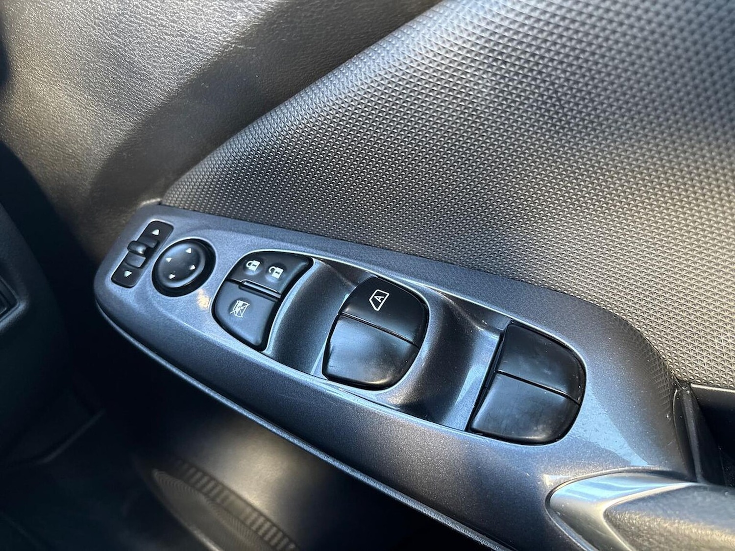 Used Nissan Juke 2022 for sale - 76778259: Photo 21