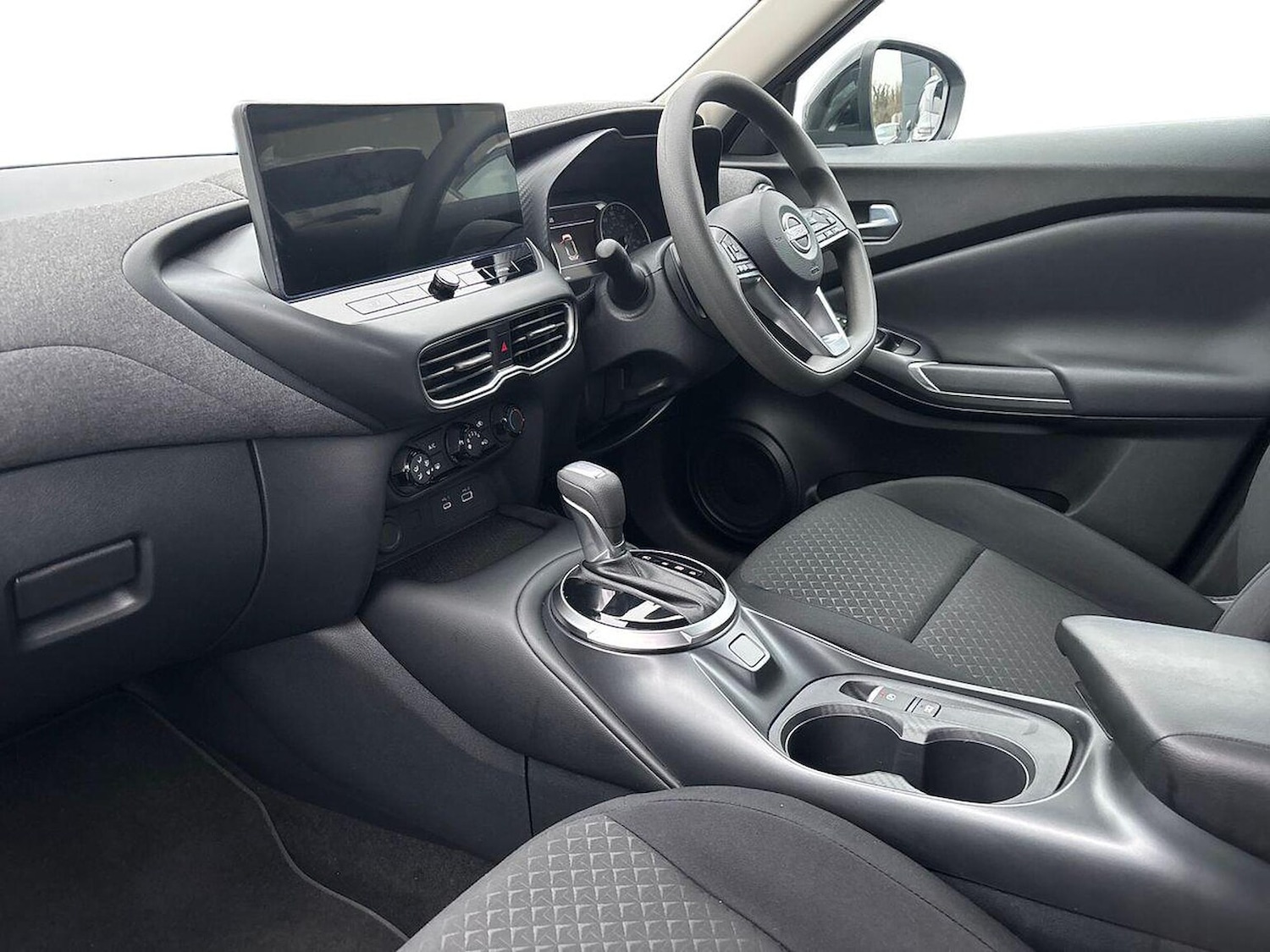 Used Nissan Juke 2024 for sale - 77034655: Photo 9