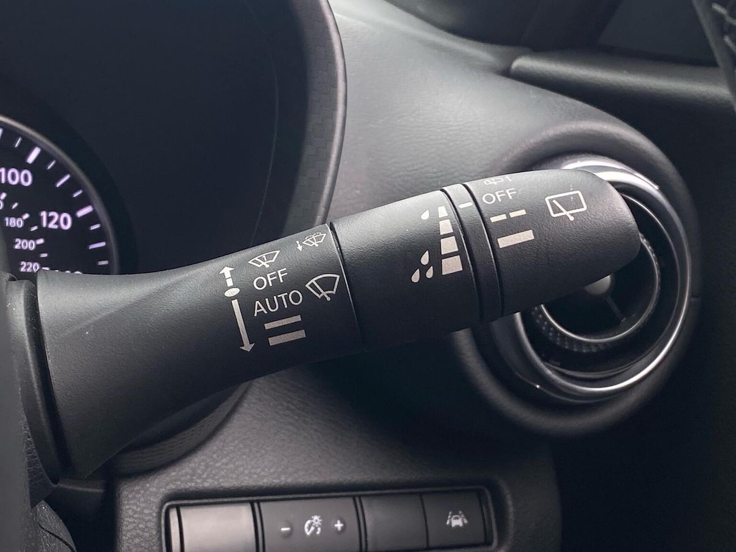 Used Nissan Juke 2023 for sale - 78194826: Photo 28