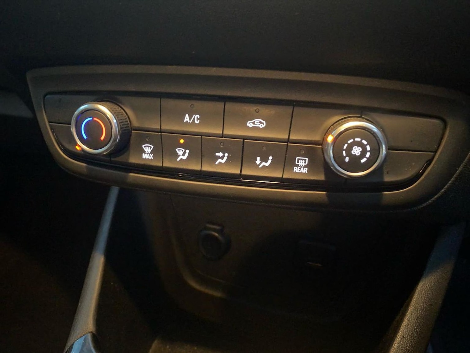 Used Vauxhall Crossland X 2020 for sale - 76490504: Photo 12