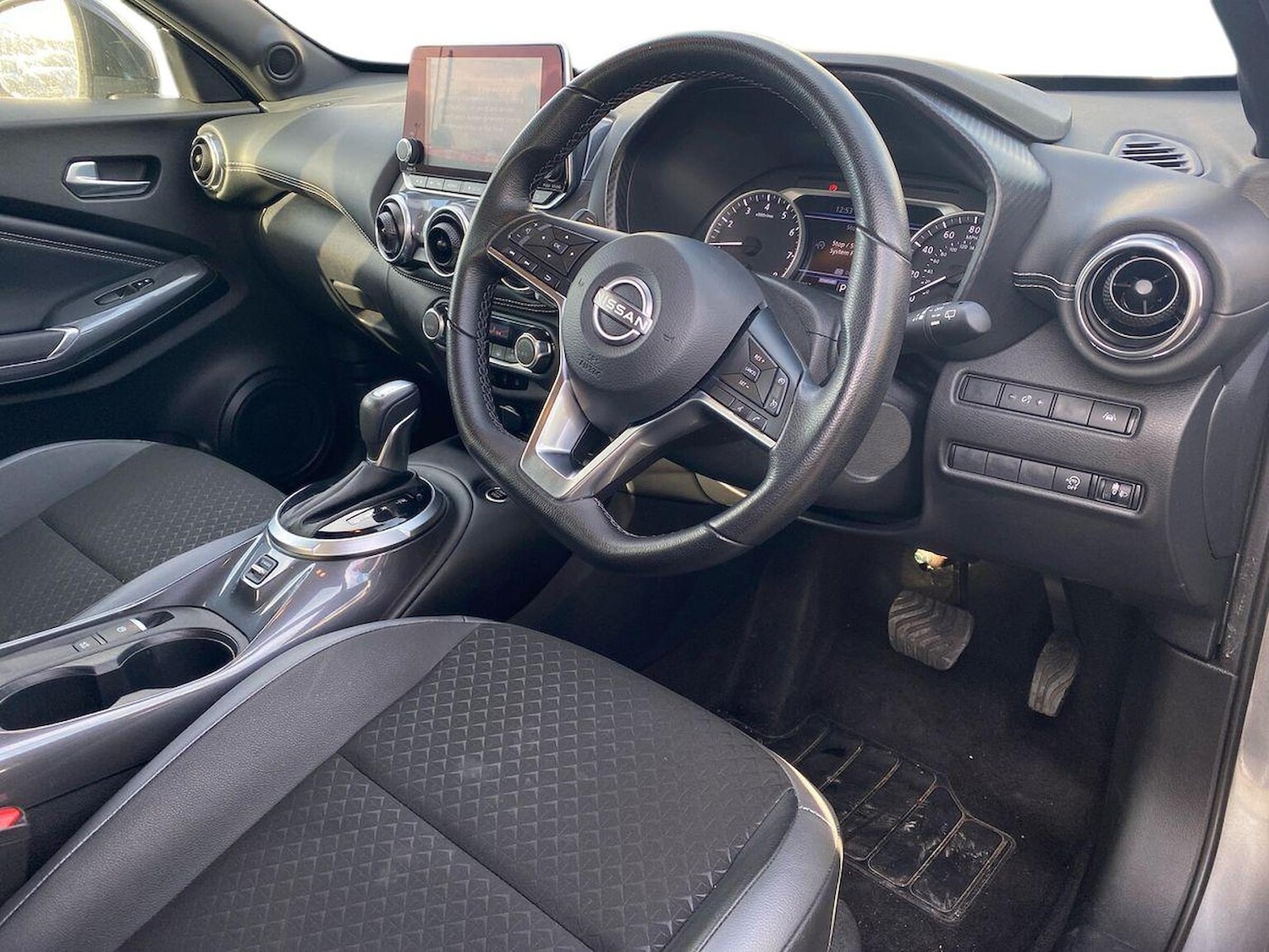 Used Nissan Juke 2024 for sale - 76663764: Photo 15