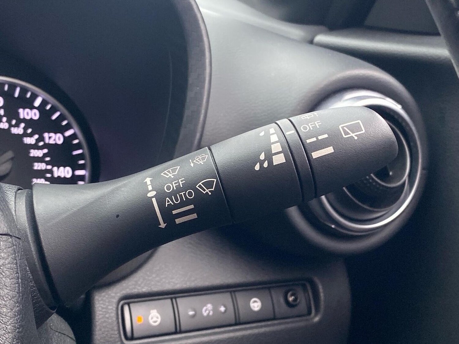 Used Nissan Juke 2024 for sale - 78195132: Photo 28